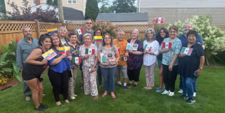 A photo from the most recent reunion hosted by a regular attendee of Cafecito y Libritos! 