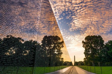 Vitenam Veterans Memorial designed by Maya Lin